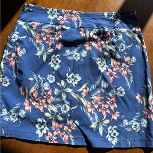 Mario Serrani Italy Women's Skirt Skort Size medium Blue And Pink Floral Pattern